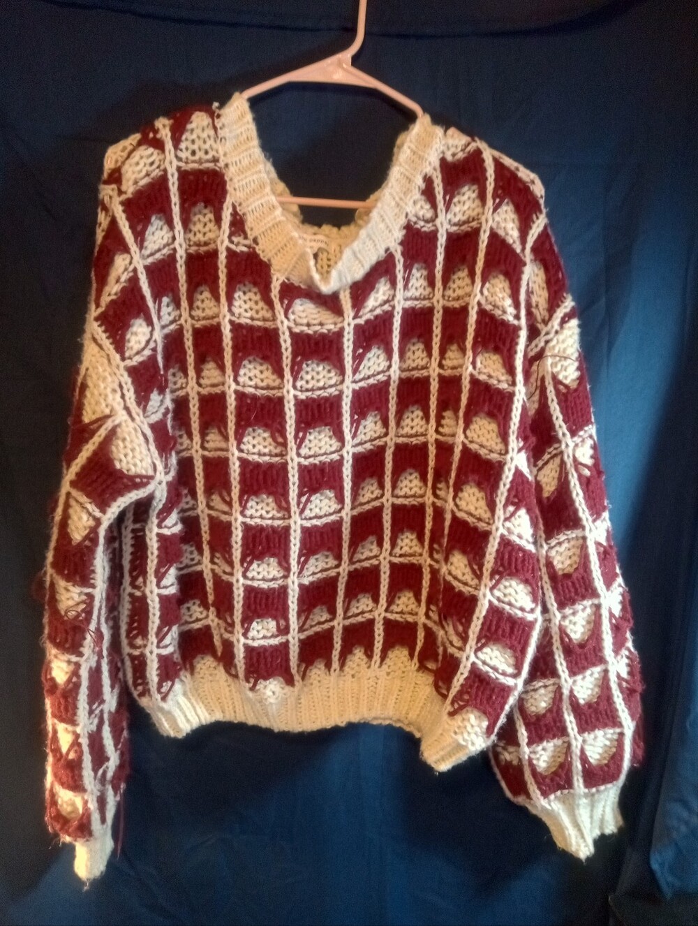 Blu Pepper Chunky Two-Tone V-Neck Women's Sweater - Cream and Burgundy